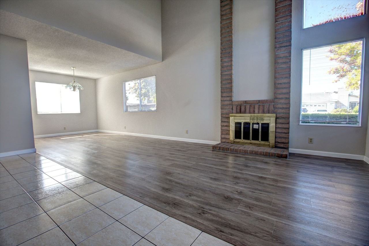 4299 Nerissa Cir - Photo 3 of 13