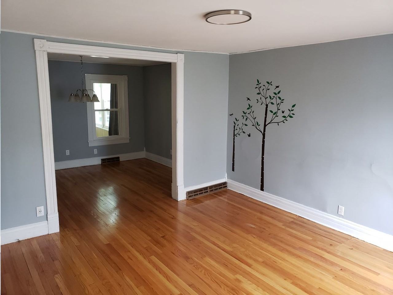 349 Mohawk St - Photo 2 of 17