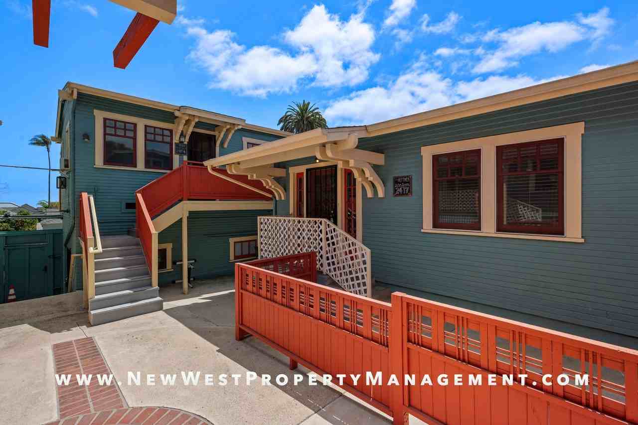 2417 Market St - Photo 5 of 36