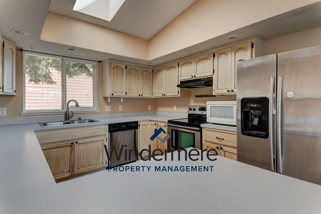 236 Calhoun Loop - Photo 3 of 26