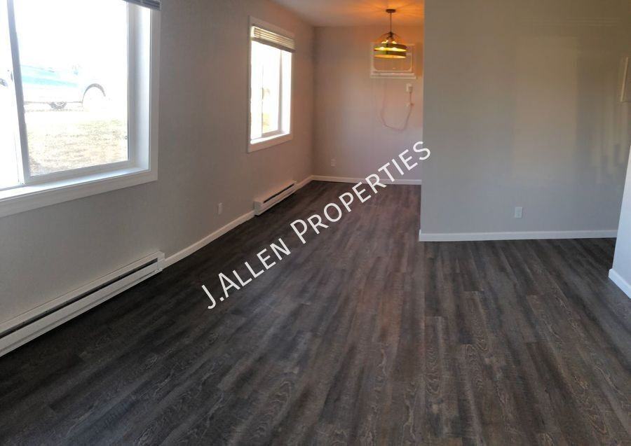 1901 Parker Cir #A - Photo 2 of 5