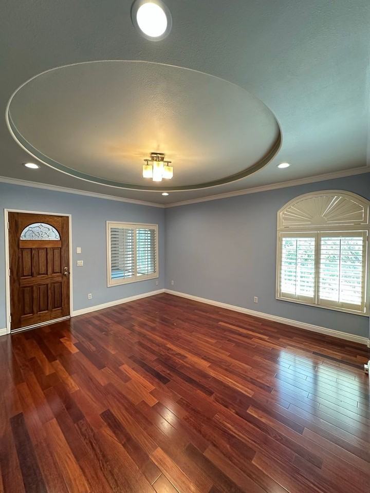 120 De Anza St #202 - Photo 4 of 16