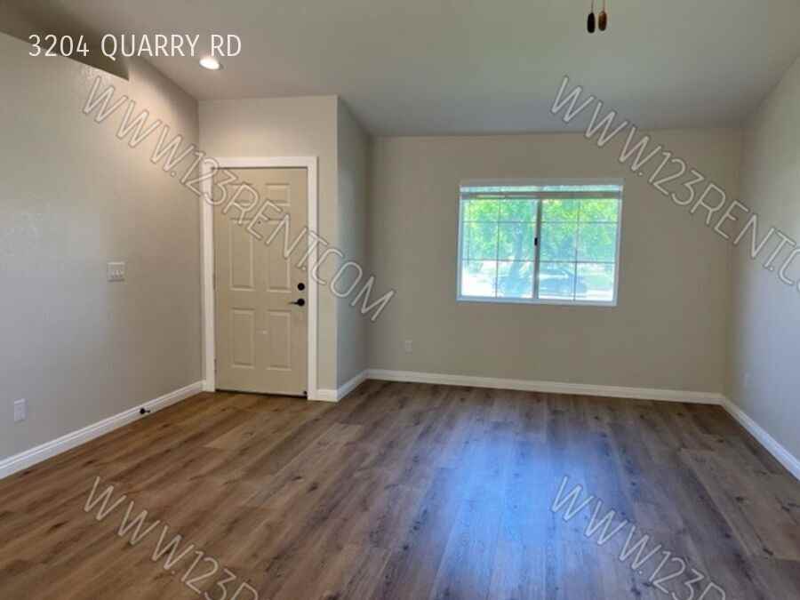 3204 Quarry Rd - Photo 4 of 33