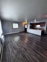 featured image of 440 W Calumet St