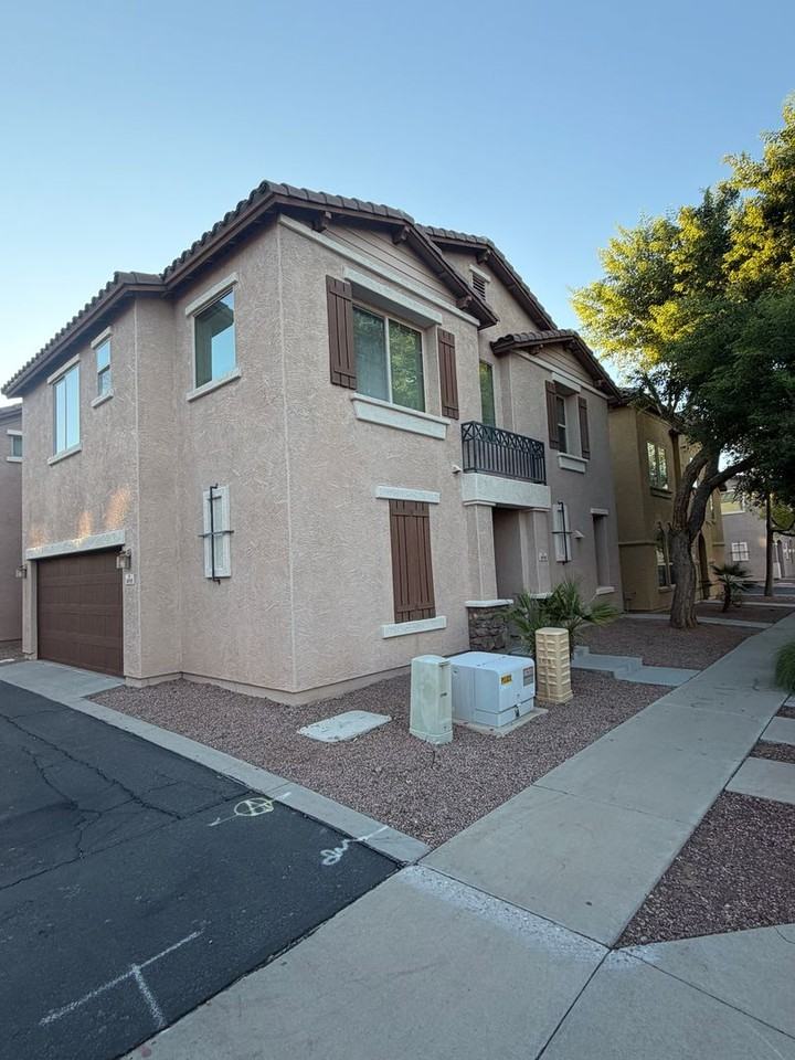 1498 S Colt Dr - Photo 2 of 17