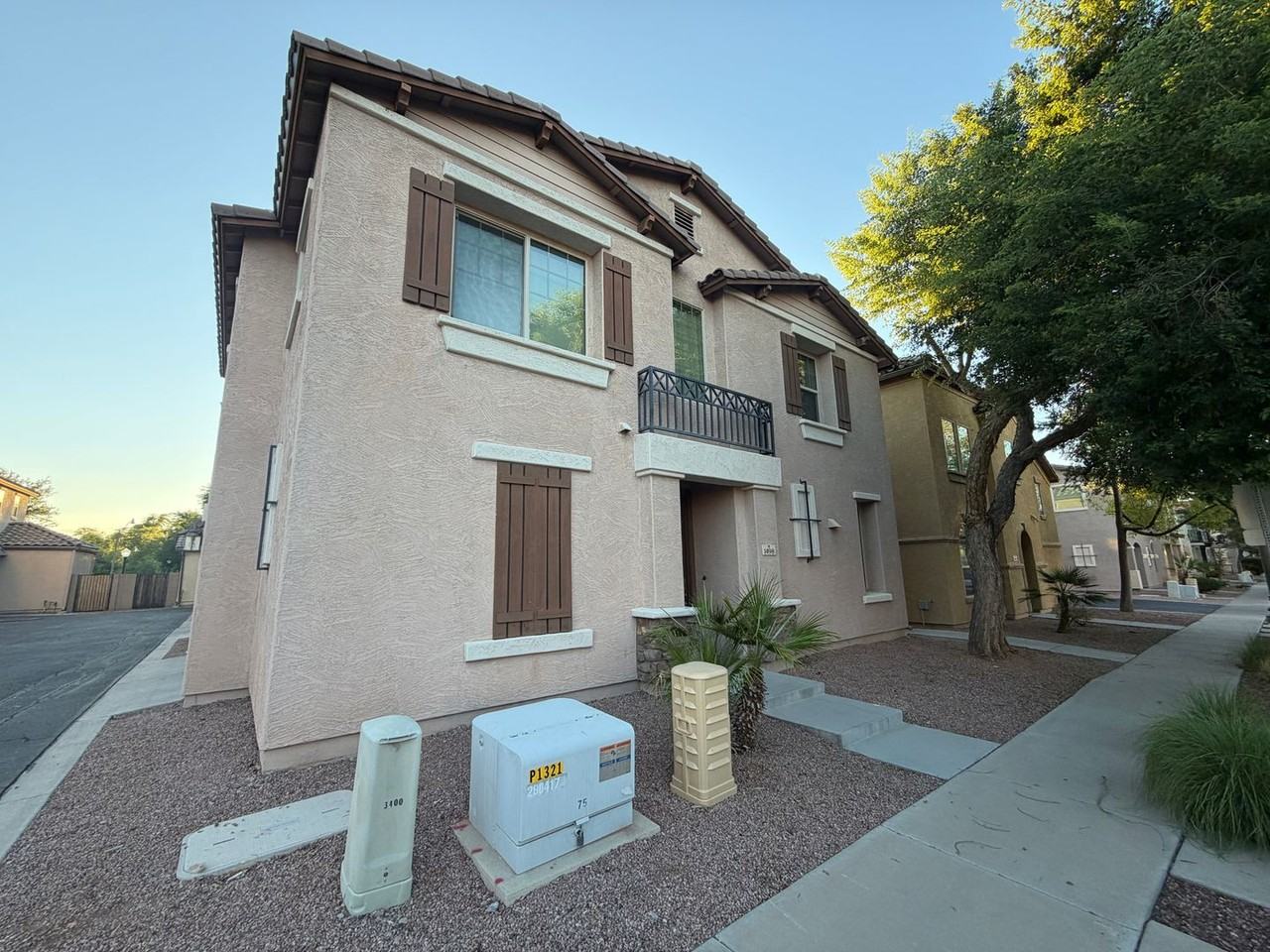 1498 S Colt Dr - Photo 3 of 17