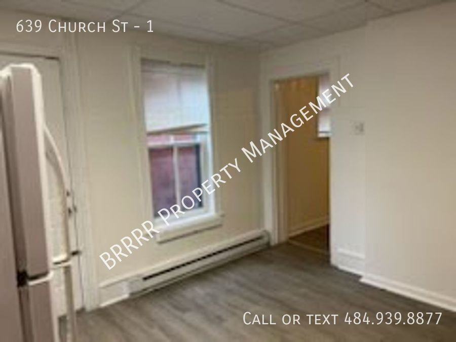 639 Church St #1 - Photo 4 of 13