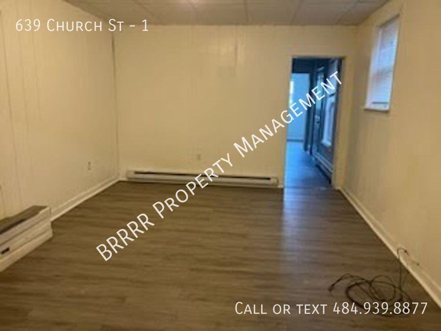 639 Church St #1 - Photo 5 of 13