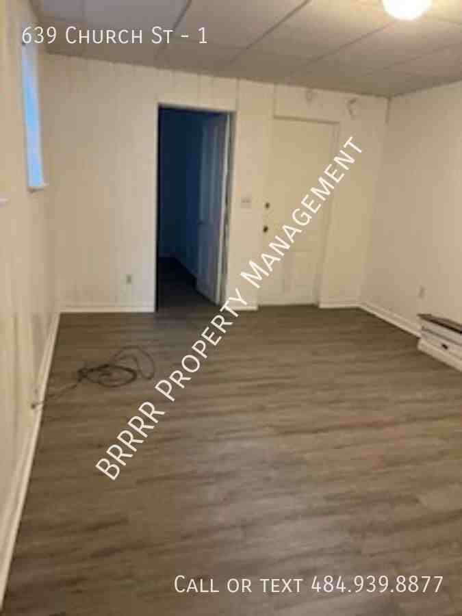 639 Church St #1 - Photo 6 of 13
