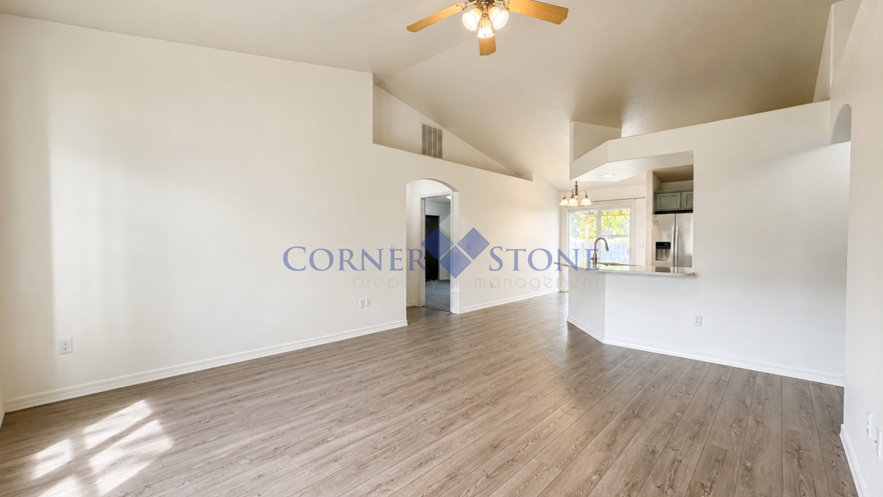 3815 E Greensprings Ct - Photo 3 of 22