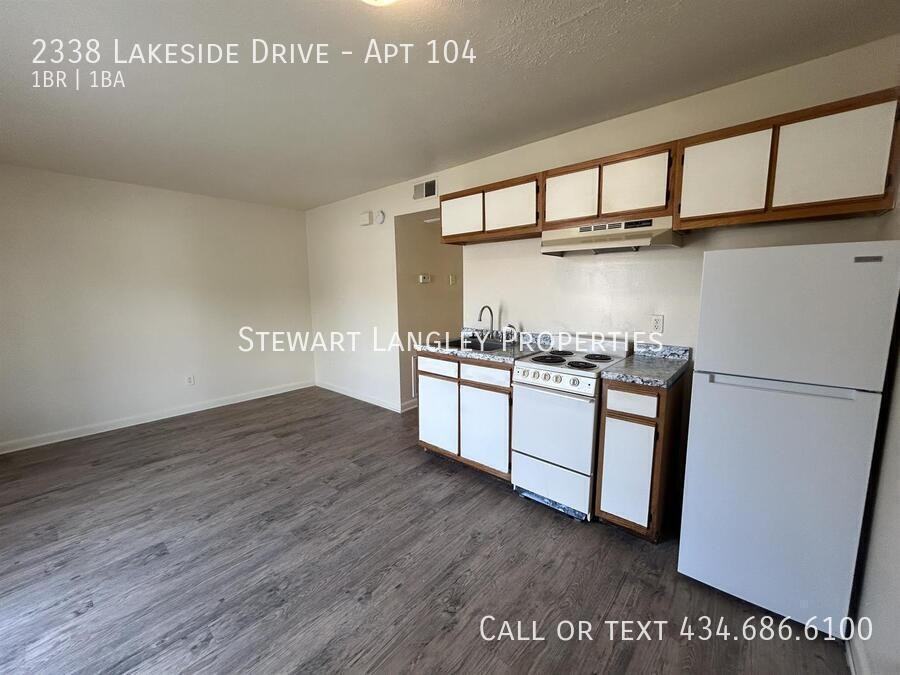2338 Lakeside Dr #104 - Photo 3 of 15