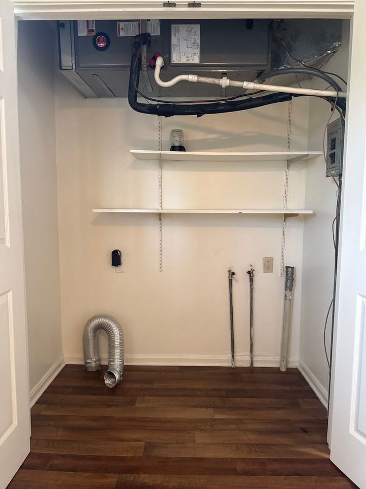 521 Dawson Ln Apt A - Photo 5 of 11