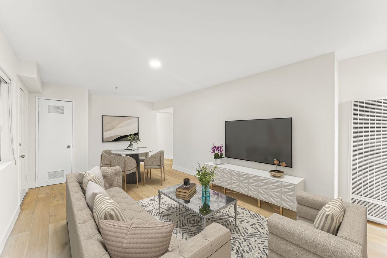 231 E Hyde Park Blvd - Photo 2 of 16