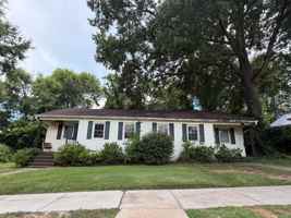featured image of 306 N 11th St