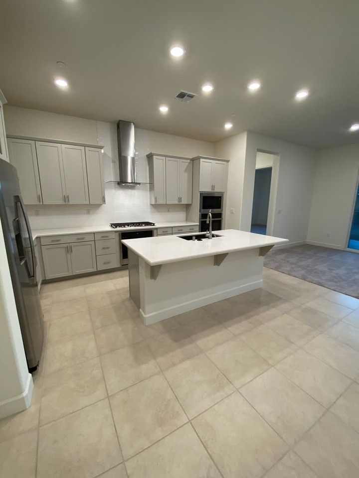 4989 Gold Rush Dr - Photo 5 of 31