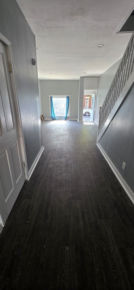 515 N Kenwood Ave - Photo 3 of 11
