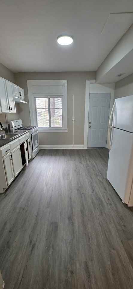 2622 Mura St - Photo 4 of 11
