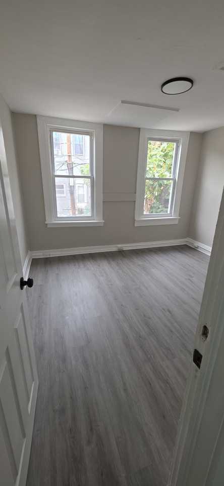 2622 Mura St - Photo 6 of 11