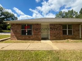 featured image of 2215 N Palace Ave