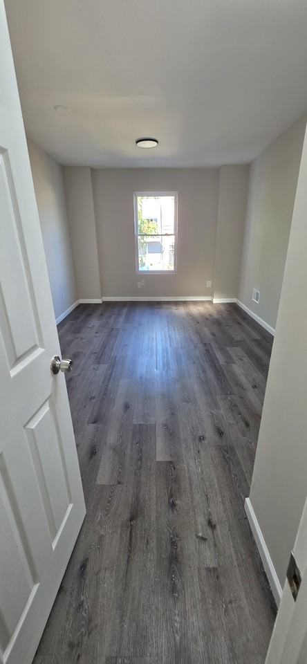 719 N Belnord Ave - Photo 4 of 7