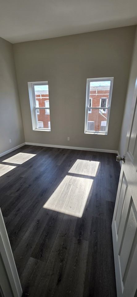 719 N Belnord Ave - Photo 5 of 7