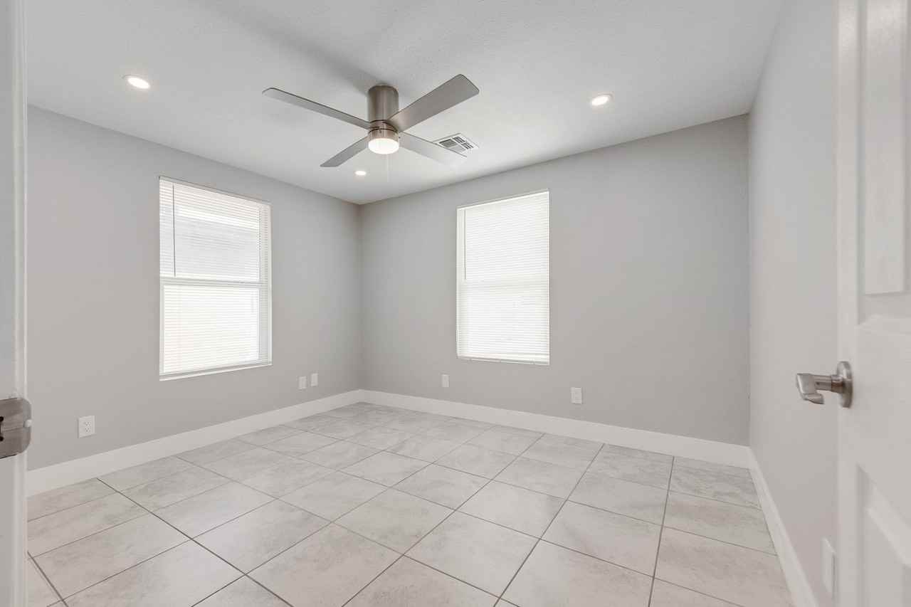 2318 Bassler St - Photo 6 of 12