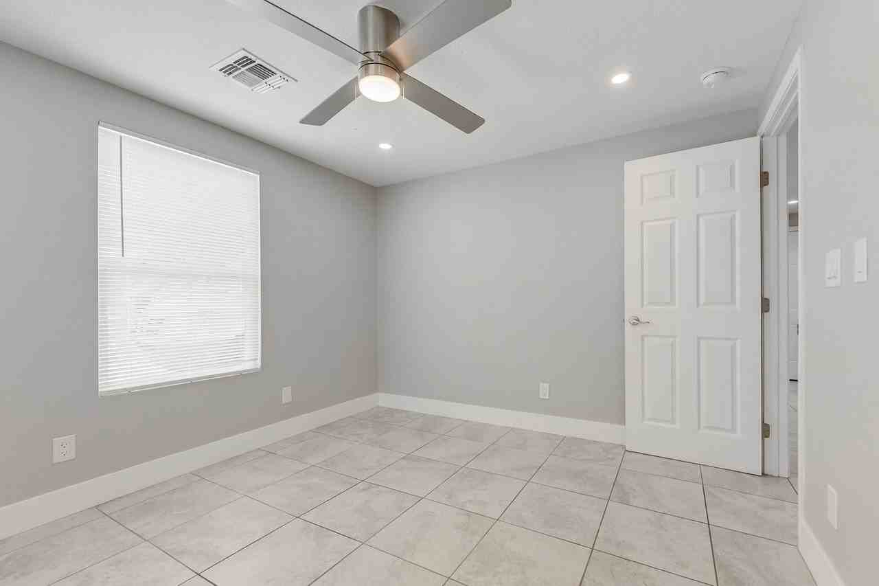 2318 Bassler St - Photo 7 of 12