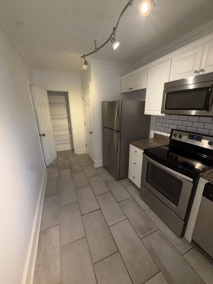 3732 Moss Ave - Photo 7 of 20