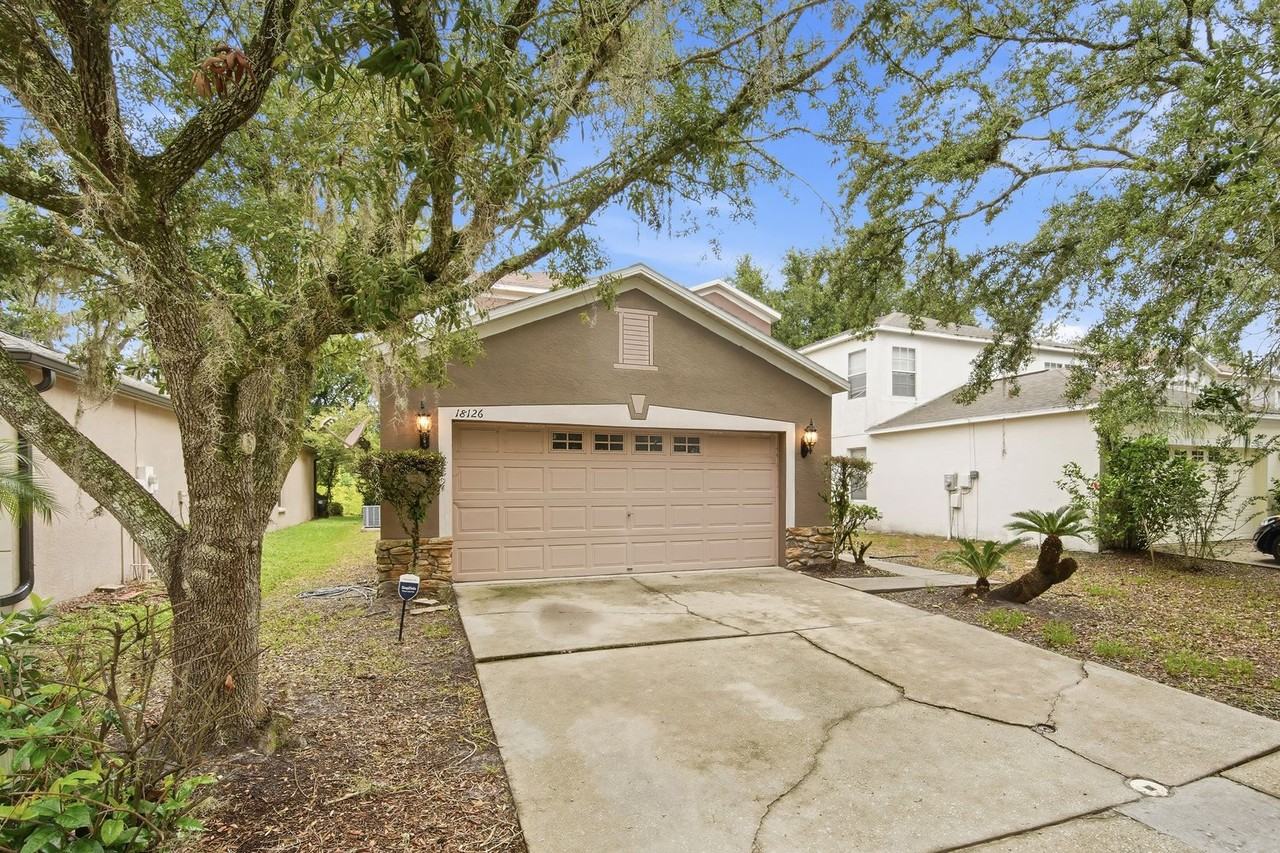 18126 Birdwater Dr - Photo 3 of 26