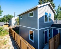 featured image of 8838 N Drummond Ave
