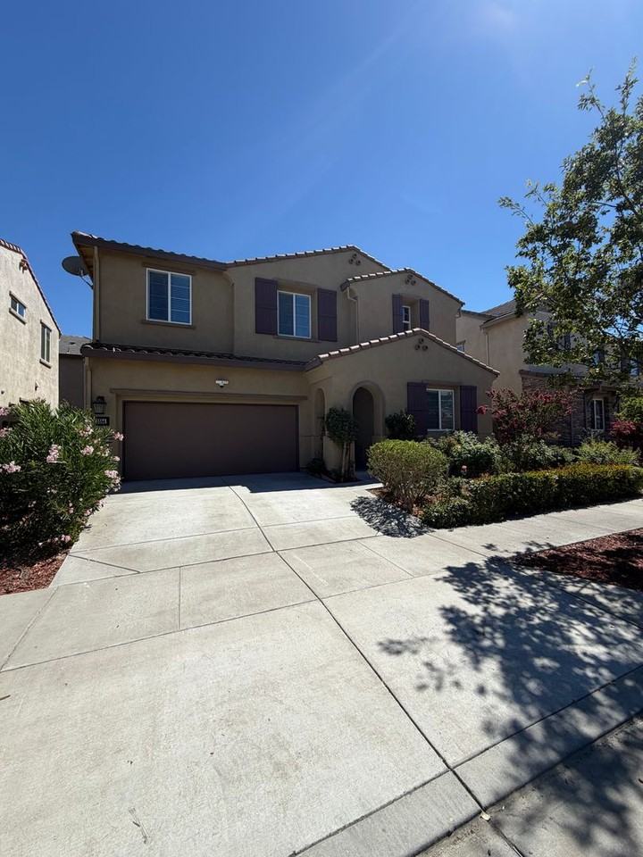 3554 Sardinia Island Way - Photo 2 of 37