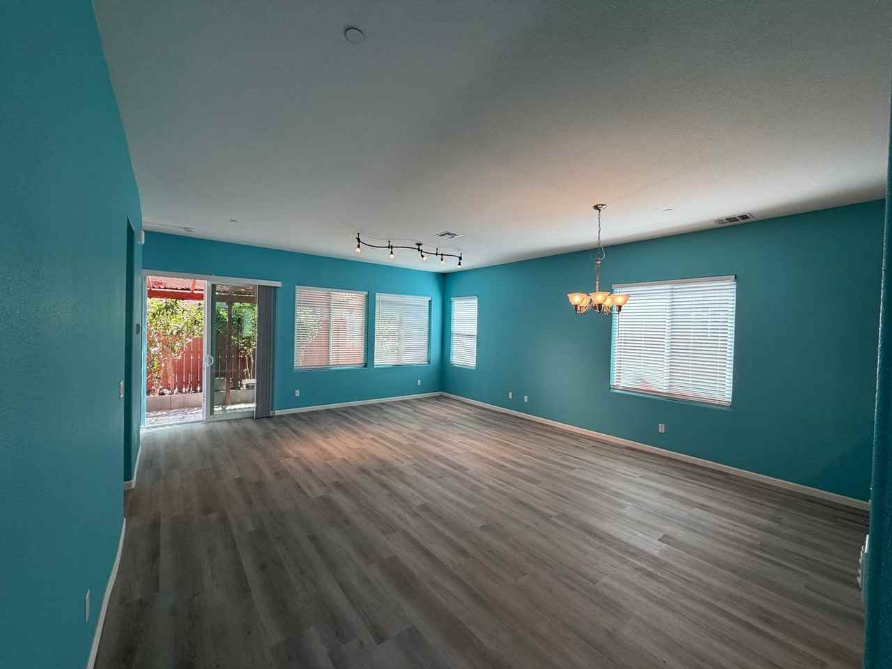 3554 Sardinia Island Way - Photo 5 of 37