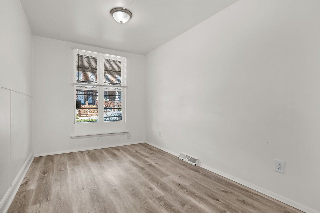 2335 Lauretta Ave - Photo 6 of 22