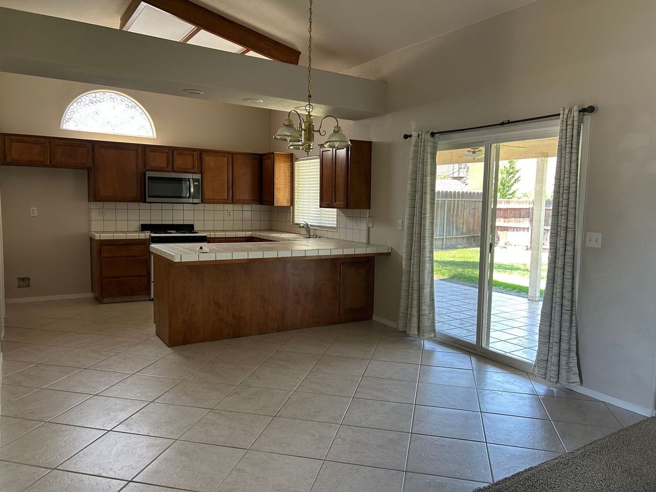 1732 W Julieann Ave - Photo 3 of 12
