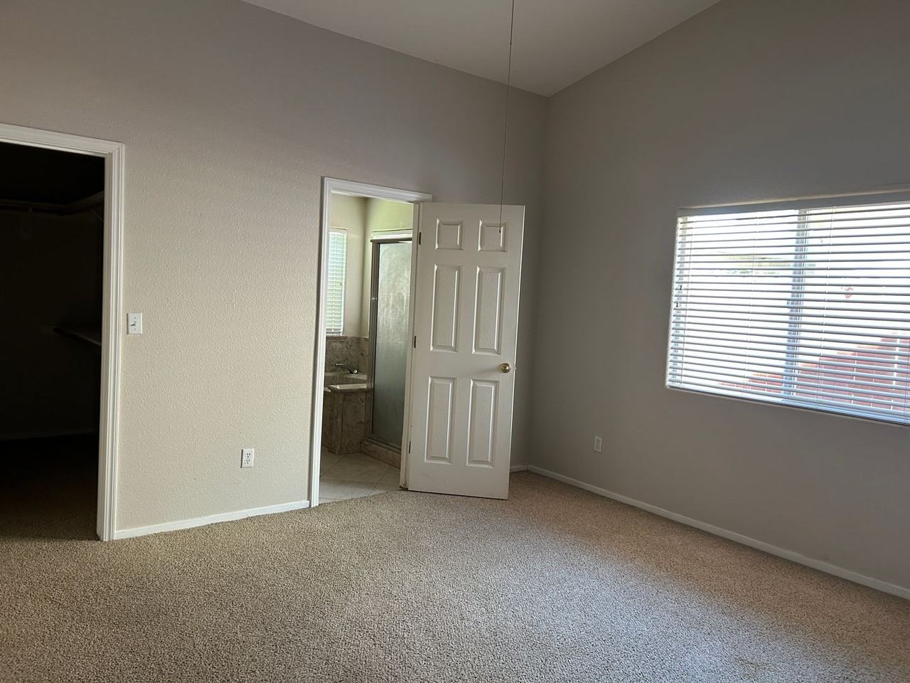 1732 W Julieann Ave - Photo 4 of 12