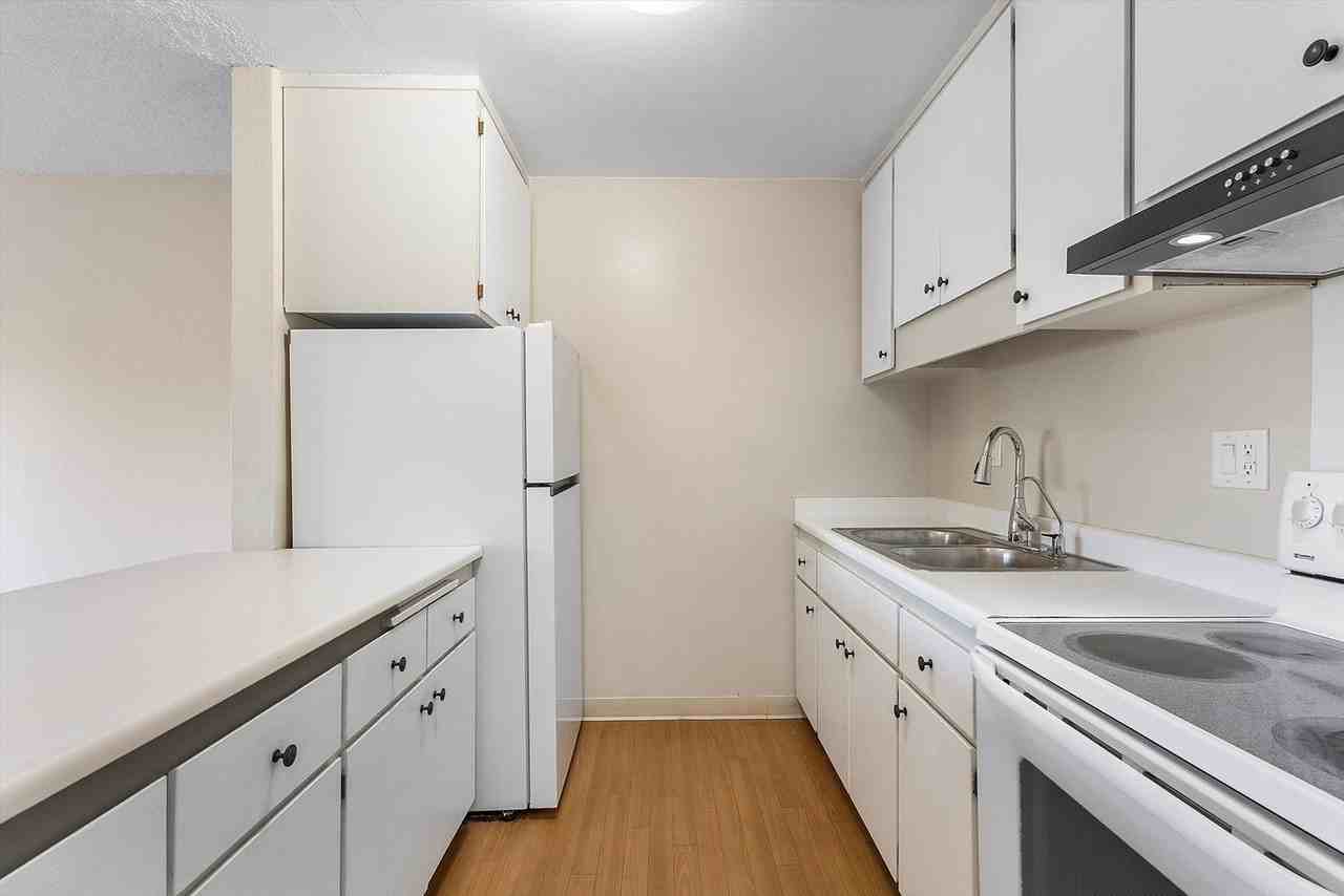 1327 Webster St Apt B305 - Photo 3 of 14