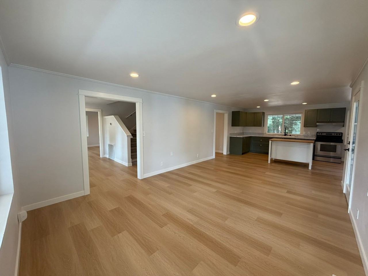 10132 60th St Se - Photo 4 of 30