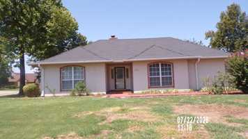 featured image of 802 Nw Seaton Pl