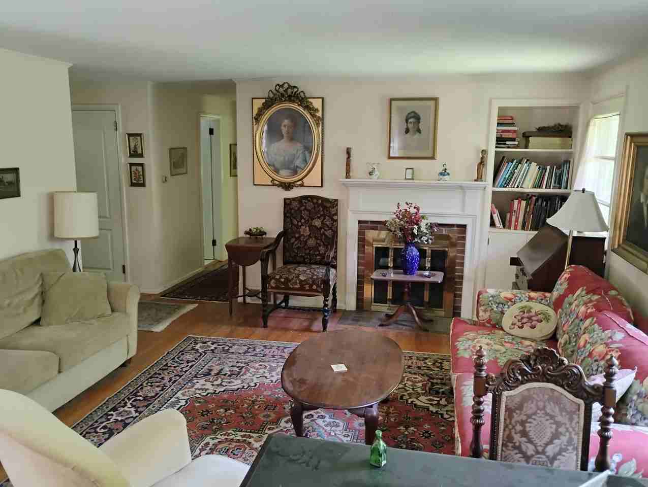 200 Garey Rd - Photo 5 of 45