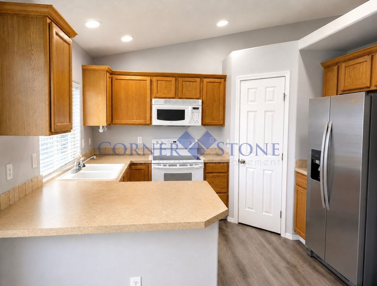 14190 Yucaipa St - Photo 5 of 17
