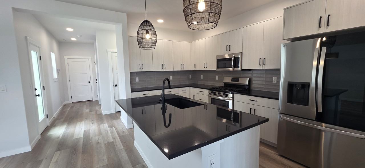 7185 W Sugarwood St #1 - Photo 7 of 23