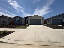 featured image of 4035 W Sunnyview Ave