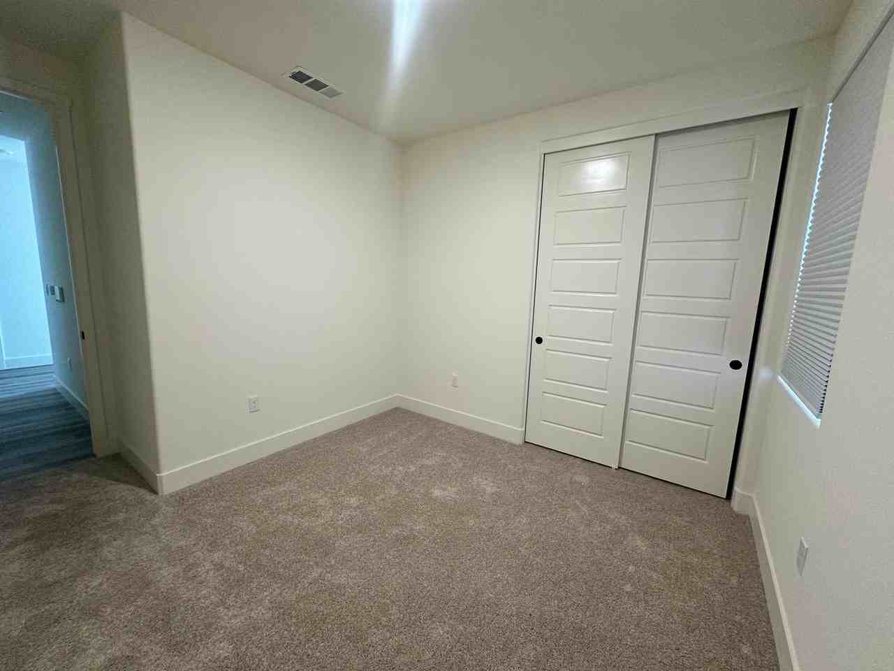 4035 W Sunnyview Ave - Photo 3 of 15