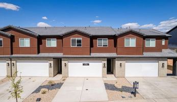 featured image of 3983 E Razor Dr #121