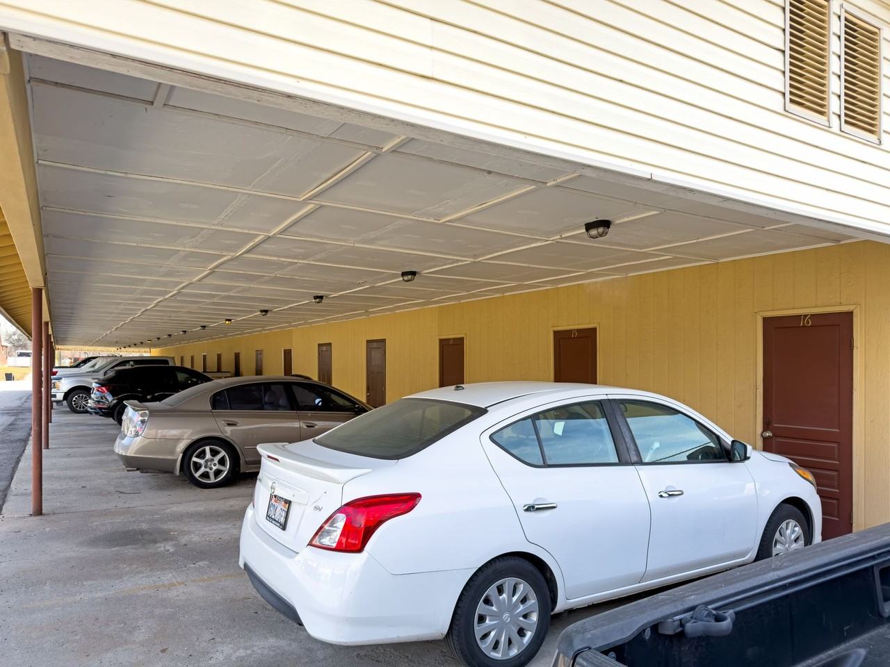 Ancora Apartments - Photo 6 of 7
