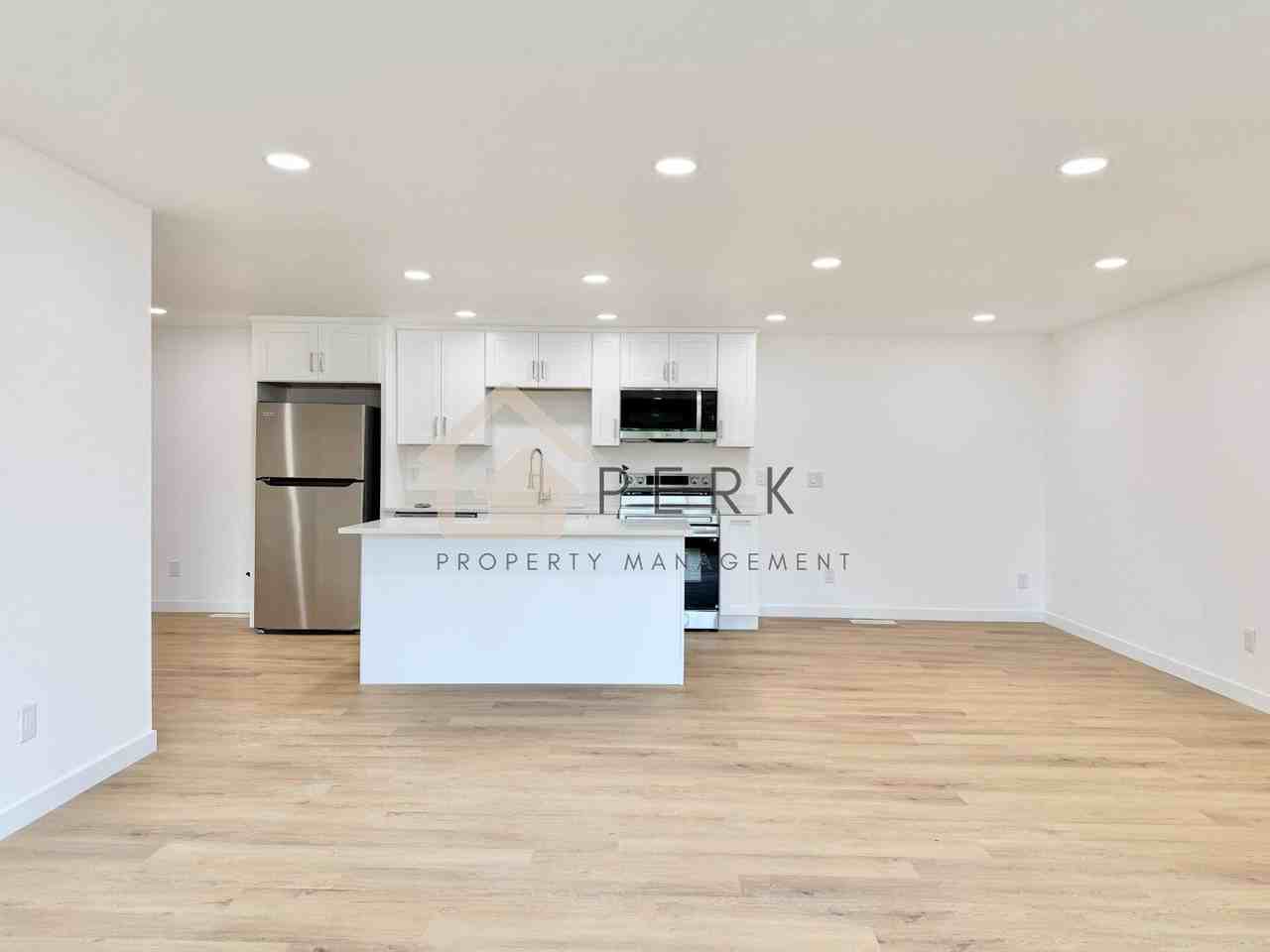 3605 Ne 10th Ct - Photo 3 of 13