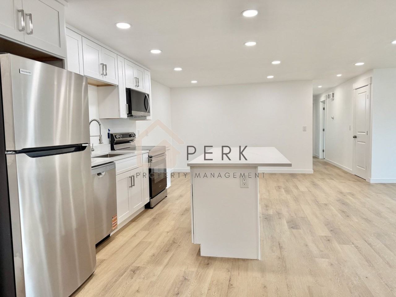 3605 Ne 10th Ct - Photo 4 of 13