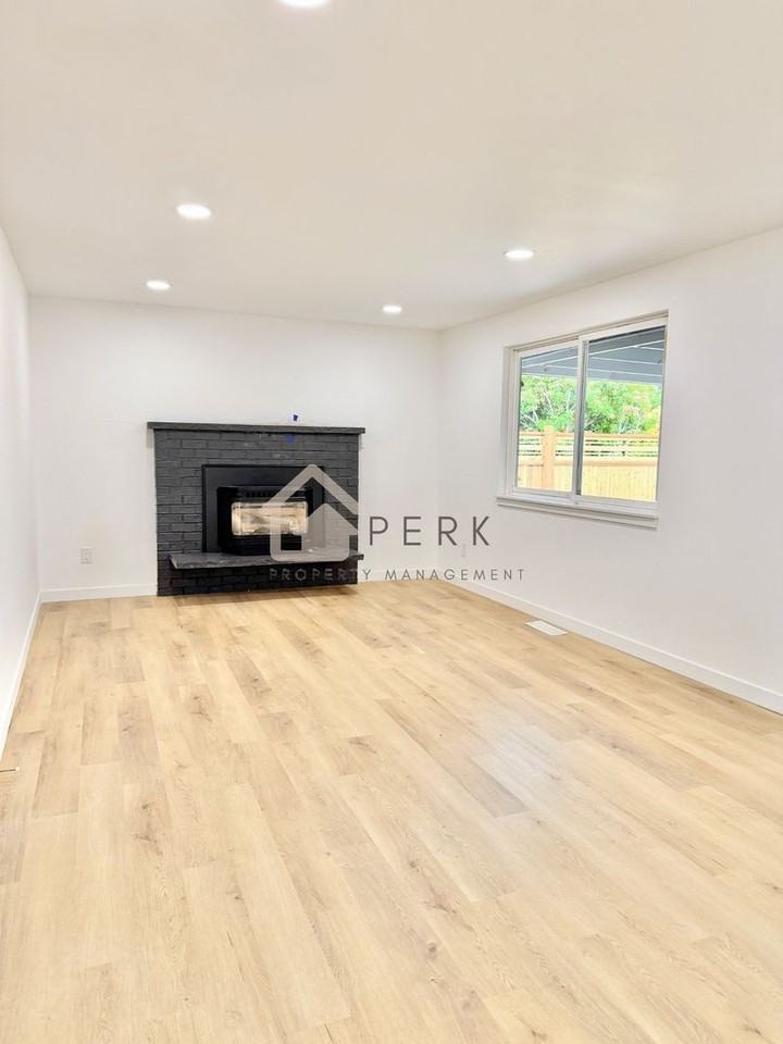3605 Ne 10th Ct - Photo 6 of 13