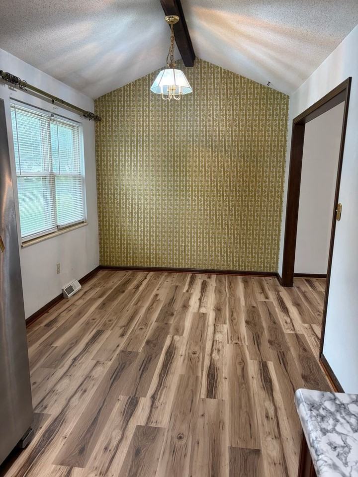 8923 N Walnut St - Photo 7 of 19