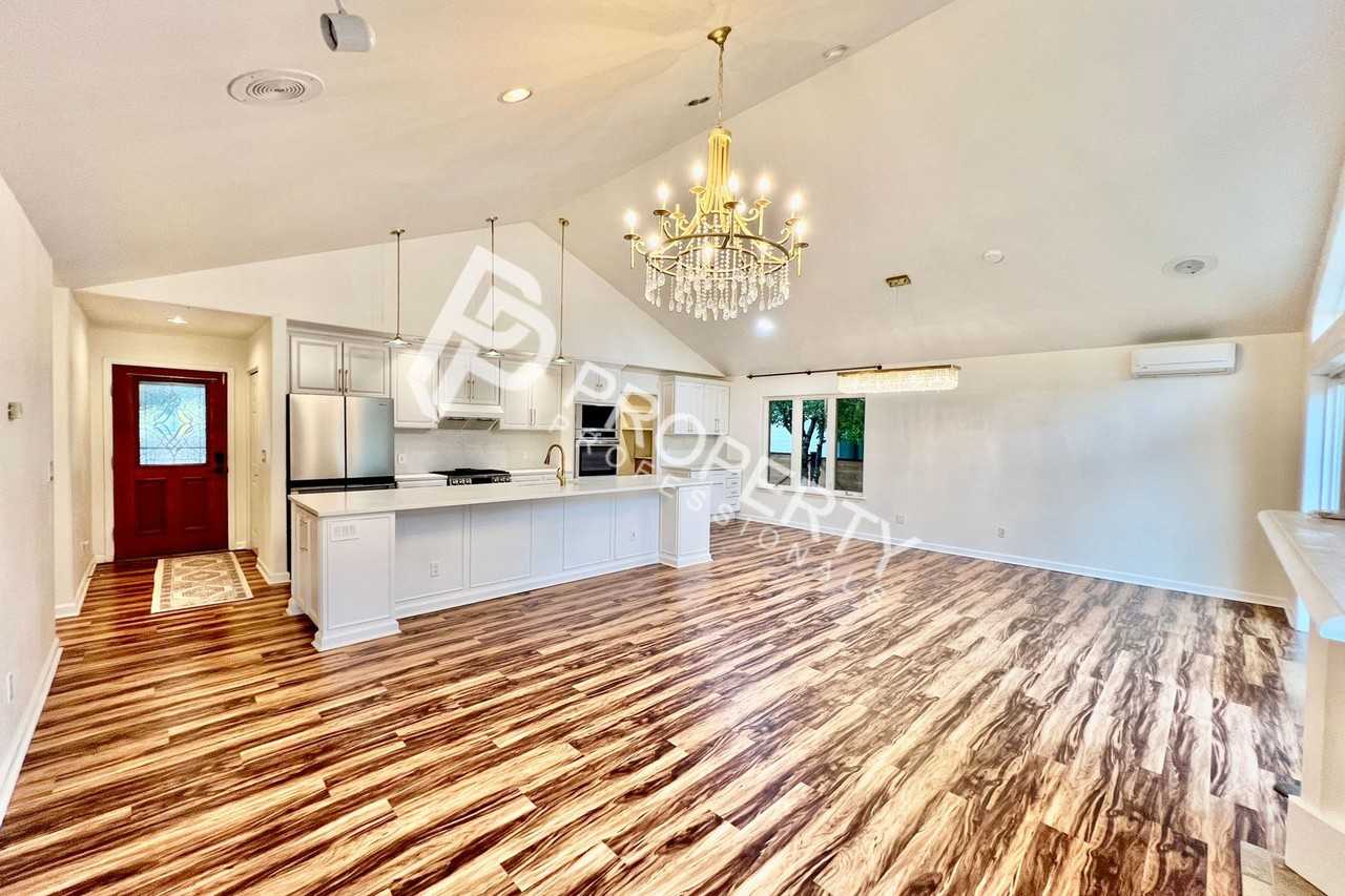143 Current Dr - Photo 5 of 33
